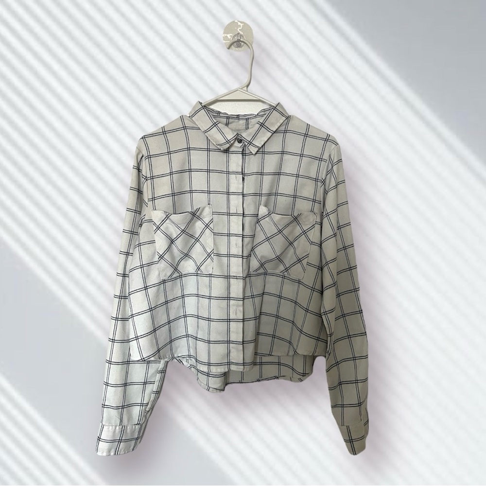 KENDALL & KYLIE | PLAID FLANNEL BUTTON UP